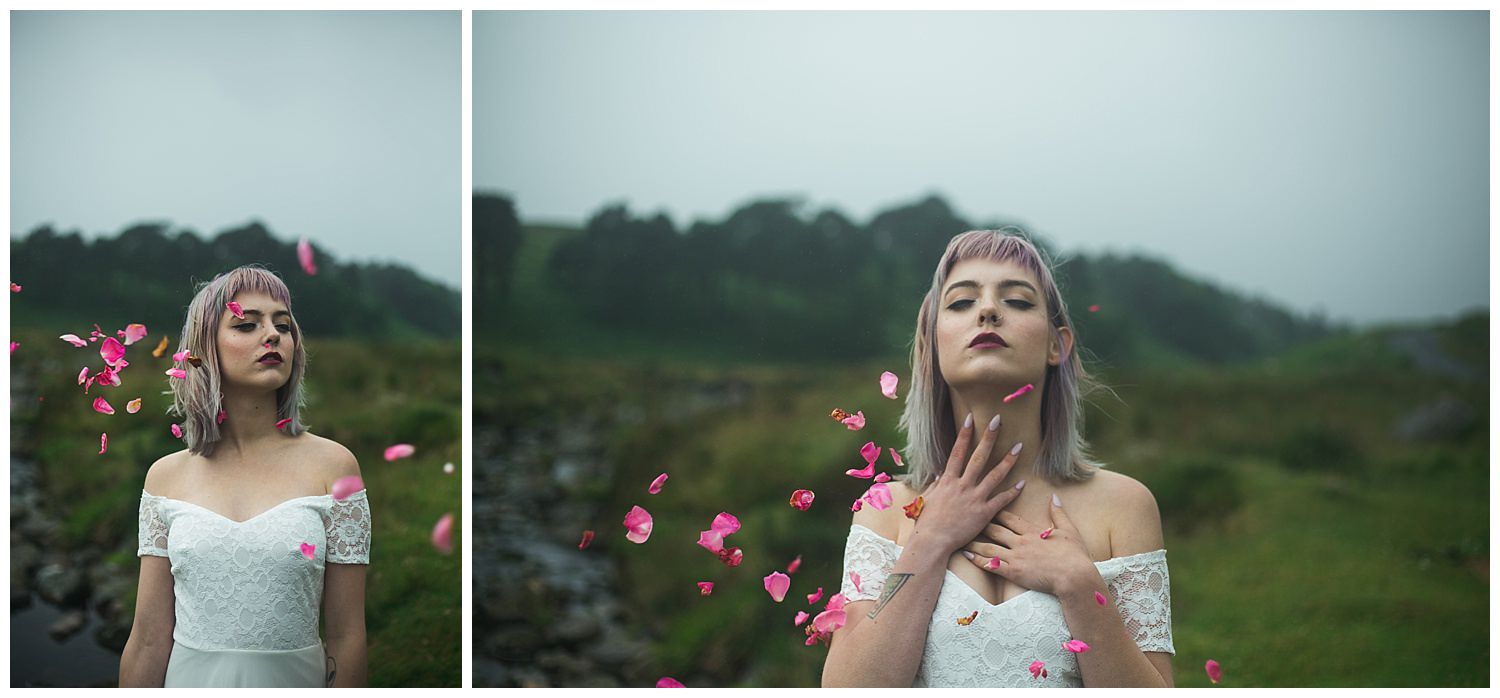 Fun wedding photograph idea - Throw some petals! 