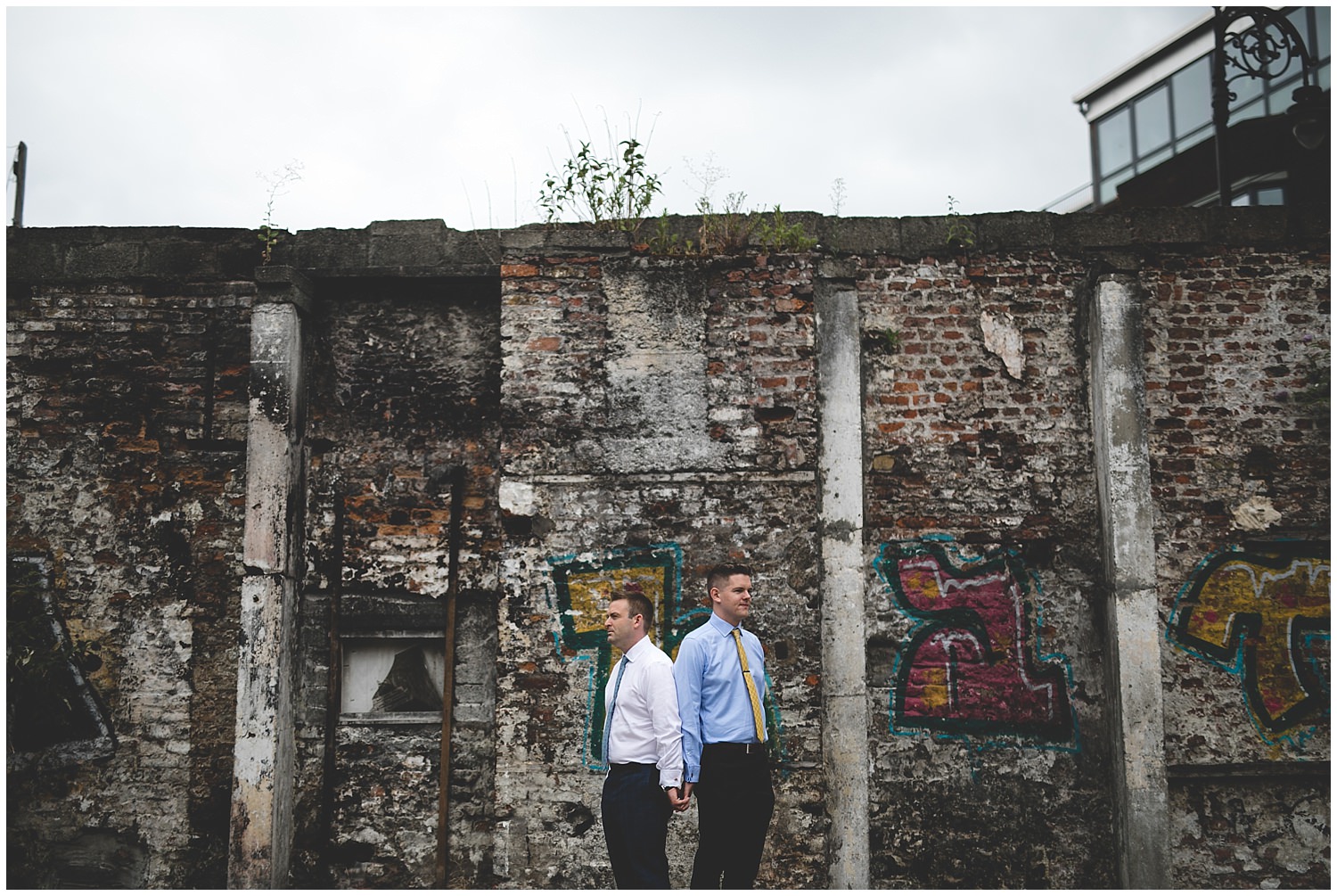 Grungy wedding portraits - Wild things wed